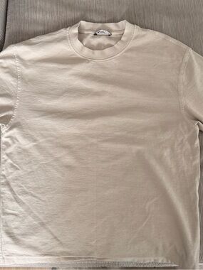 Zara Men's Short Sleeve Crew Neck T-Shirt - Beige